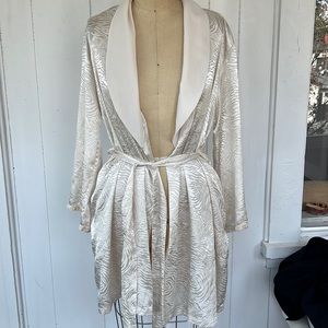 Vintage zebra robe